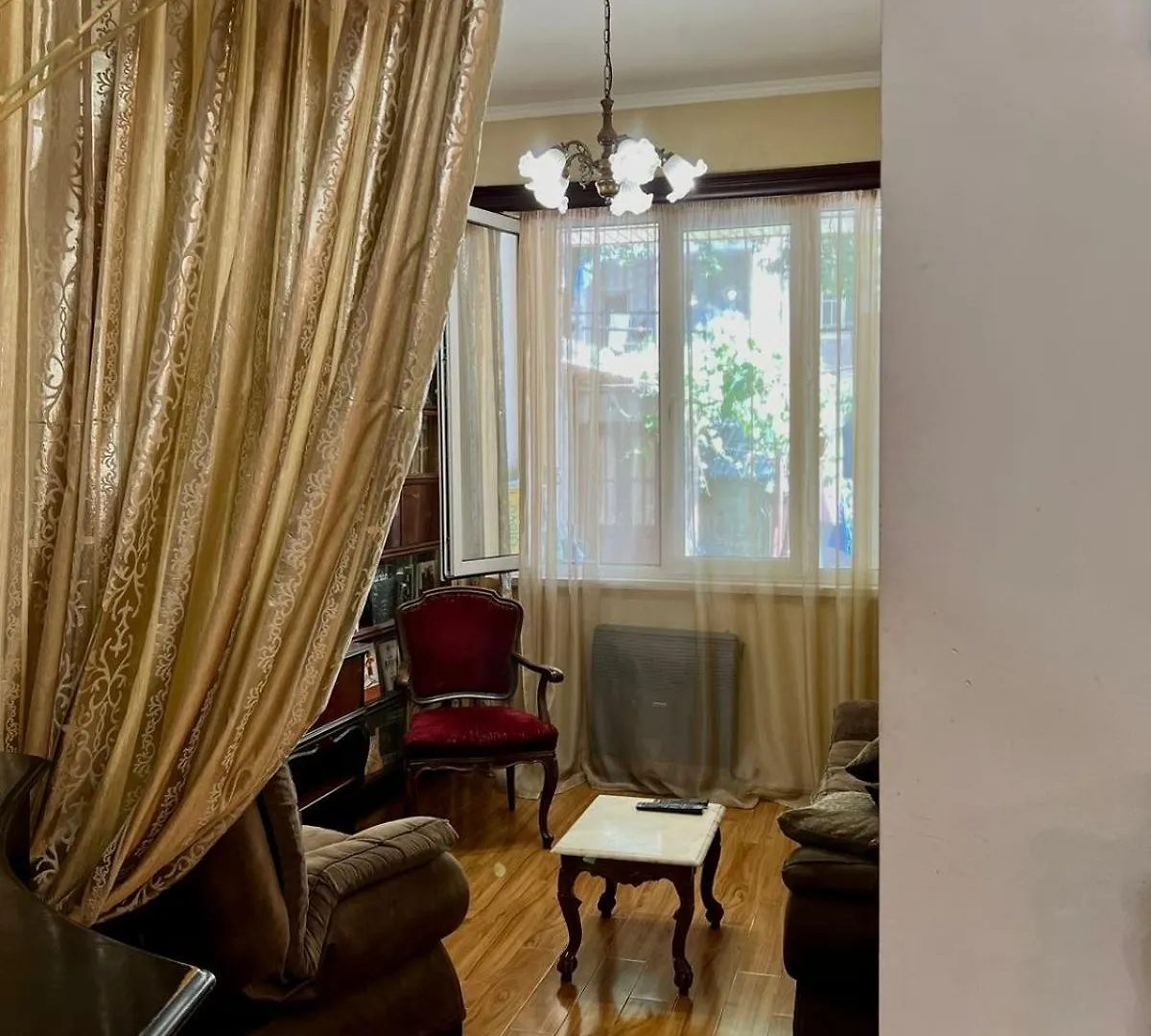 דירות טביליסי Umpat House 0*,