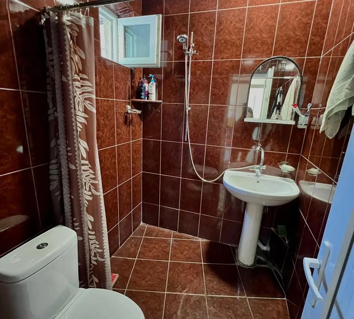 דירות טביליסי Umpat House