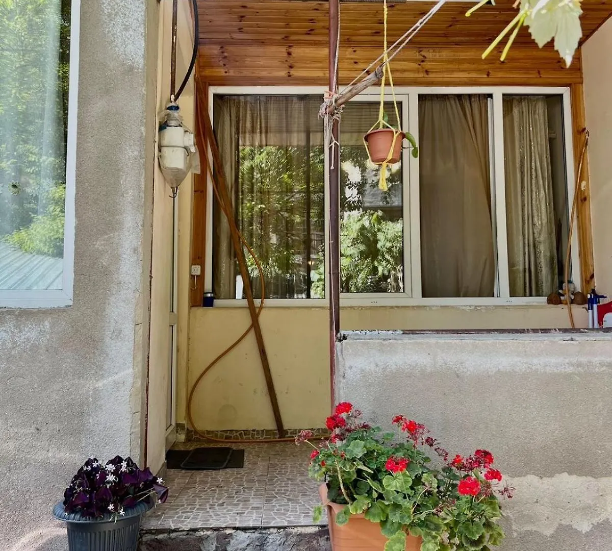 דירות טביליסי Umpat House